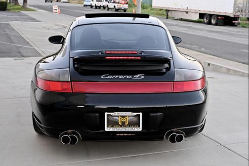 2004 Porsche 911 Carrera
