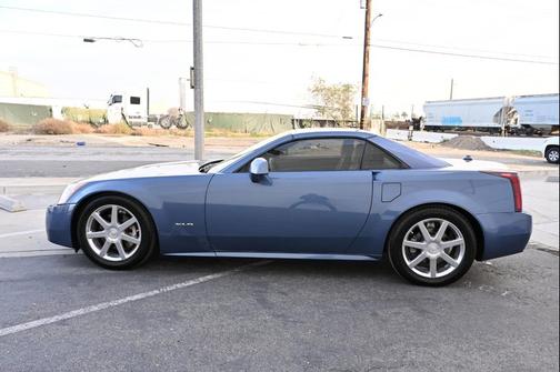 2005 Cadillac XLR Base