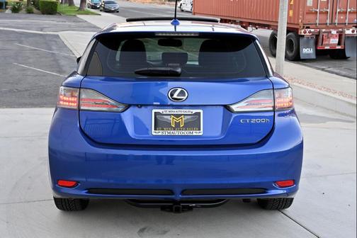 Ultrasonic Blue 2013 Lexus CT 200h Premium