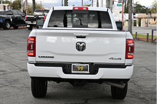 2023 RAM 2500 Laramie 4x4 Crew Cab