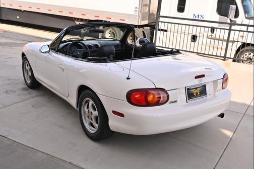 1999 Mazda MX-5 Miata Convertible