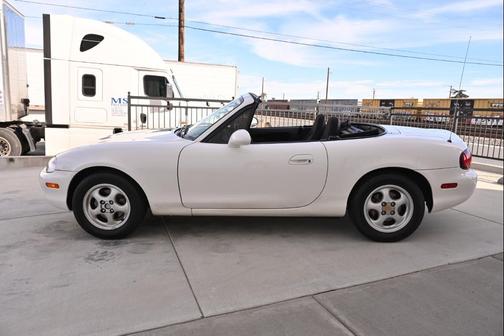 1999 Mazda MX-5 Miata Convertible