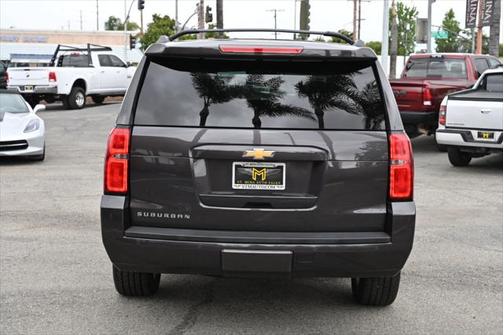 2018 Chevrolet Suburban LT