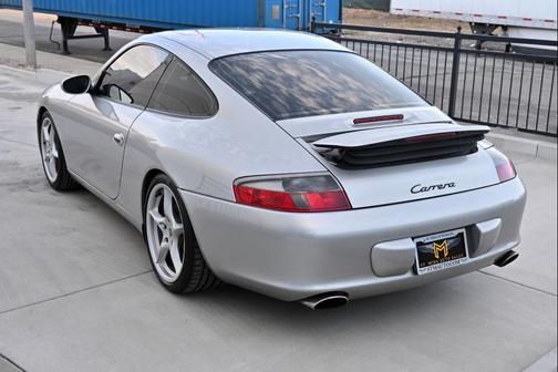2002 Porsche 911 Carrera