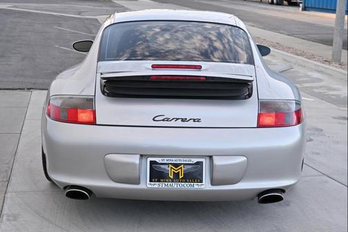 2002 Porsche 911 Carrera