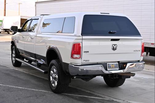 Pearl White 2018 RAM 2500 Laramie 4x4 Crew Cab 8'