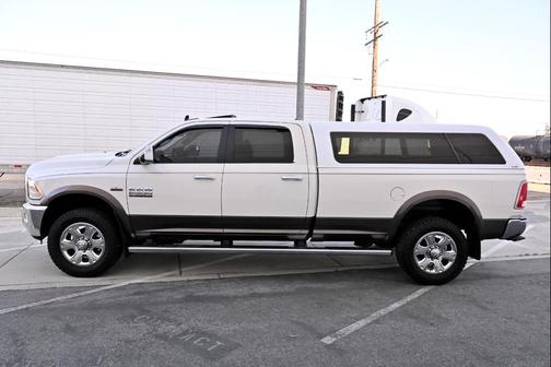 Pearl White 2018 RAM 2500 Laramie 4x4 Crew Cab 8'
