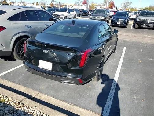 2024 Cadillac CT4 Luxury