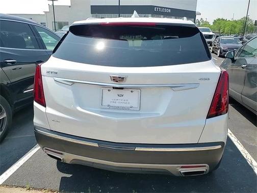 2022 Cadillac XT5 Premium Luxury
