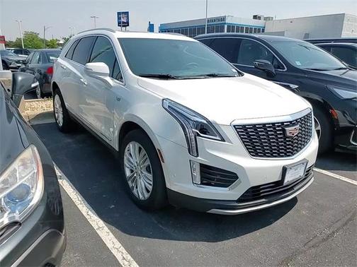 2022 Cadillac XT5 Premium Luxury