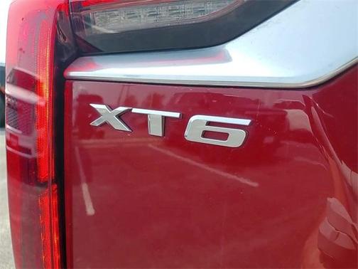 2022 Cadillac XT6 Premium Luxury AWD