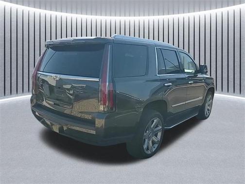 2018 Cadillac Escalade Luxury
