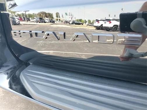 2025 Cadillac Escalade Sport