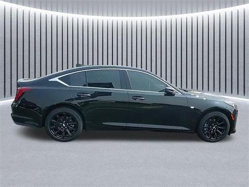 2022 Cadillac CT5 Luxury AWD