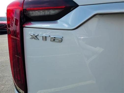2023 Cadillac XT6 Premium Luxury AWD