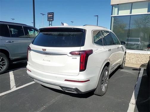 2022 Cadillac XT6 Premium Luxury AWD