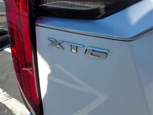 2022 Cadillac XT6 Premium Luxury AWD