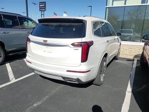 2022 Cadillac XT6 Premium Luxury AWD