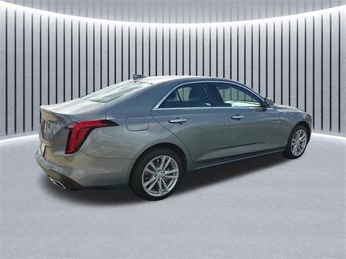 2022 Cadillac CT4 Luxury