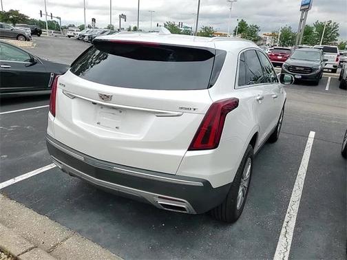 2022 Cadillac XT5 Premium Luxury