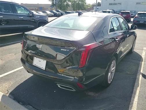 2022 Cadillac CT4 Luxury