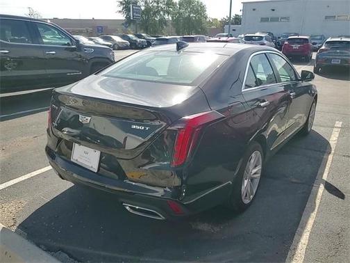 2022 Cadillac CT4 Luxury