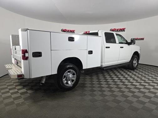2025 RAM 2500 Tradesman Crew Cab 4x4 8' Box