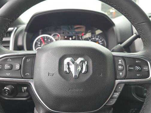 2025 RAM 2500 Big Horn Crew Cab 4x4 6'4' Box