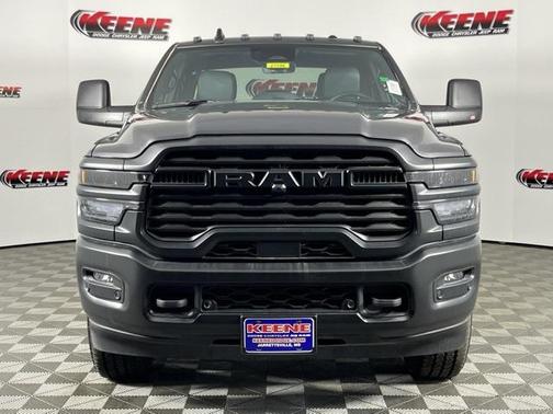 2025 RAM 3500 Tradesman Crew Cab 4x4 6'4' Box