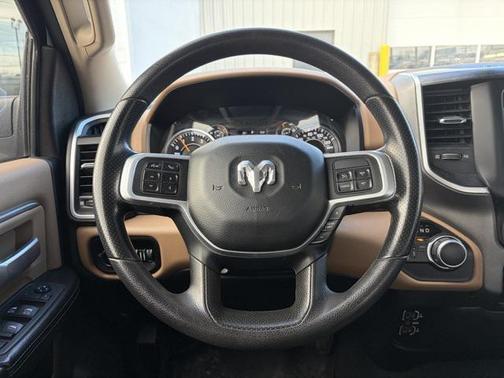 2019 RAM 2500 Big Horn Crew Cab 4x4 6'4' Box