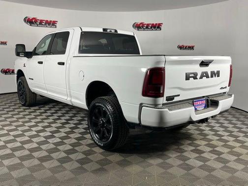 Bright White Clearcoat 2026 RAM 2500 Big Horn Crew Cab 4x4 6'4' Box