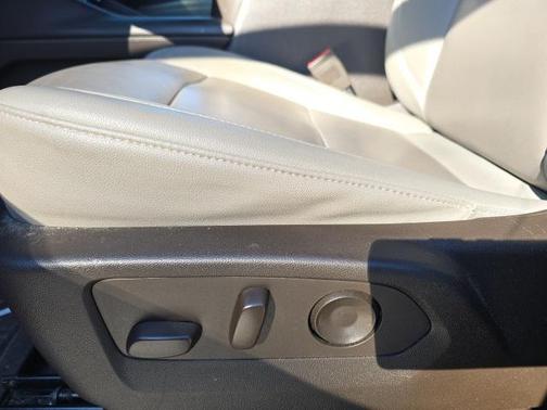 2022 Chevrolet Suburban 4WD Z71