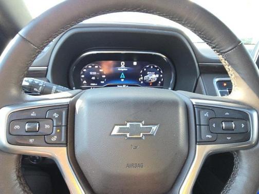 2022 Chevrolet Suburban 4WD Z71