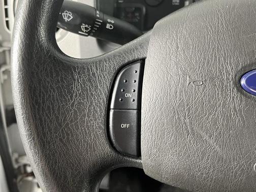 2009 Ford E350 Super Duty XL Wagon