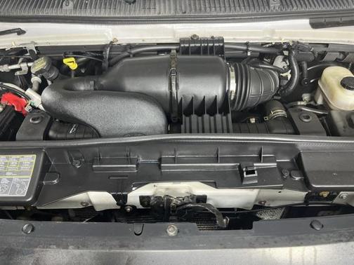 2009 Ford E350 Super Duty XL Wagon