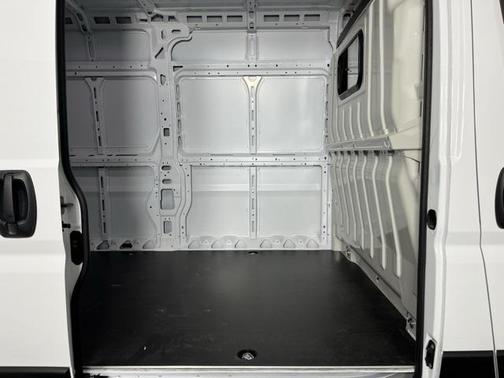 2025 RAM ProMaster 2500 Tradesman