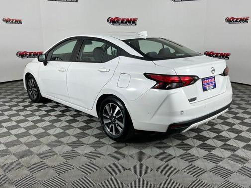 Aspen White Tricoat 2022 Nissan Versa 1.6 SV