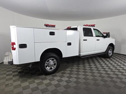 2025 RAM 2500 Tradesman Crew Cab 4x4 8' Box