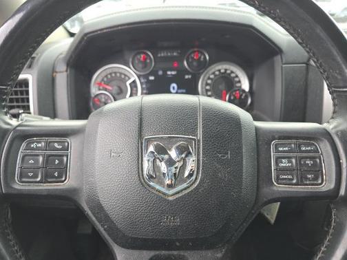 2017 RAM 1500 Night Quad Cab 4x4 6'4' Box