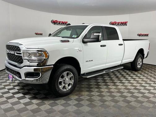 2024 RAM 3500 Big Horn Crew Cab 4x4 8' Box