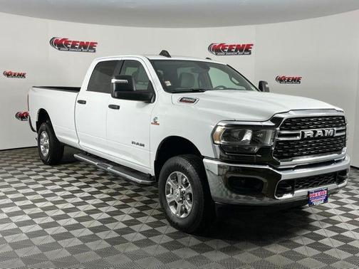2024 RAM 3500 Big Horn Crew Cab 4x4 8' Box