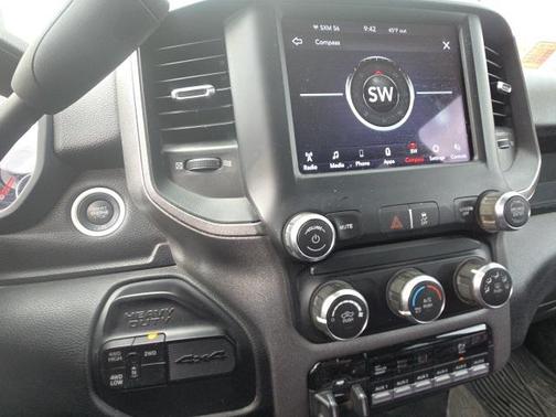 2020 RAM 3500 Tradesman Crew Cab 4x4 8' Box