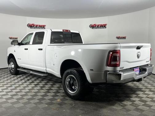 2020 RAM 3500 Tradesman Crew Cab 4x4 8' Box