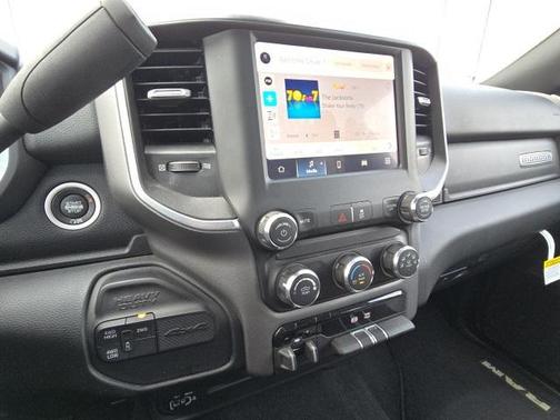 2024 RAM 2500 Big Horn Crew Cab 4x4 8' Box