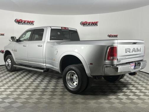 2017 RAM 3500 Limited Crew Cab 4x4 8' Box