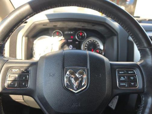 Bright Silver Metallic Clearcoat 2016 RAM 1500 Big Horn