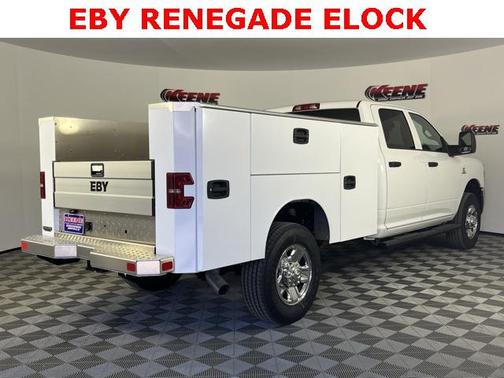 2025 RAM 3500 Tradesman Crew Cab 4x4 8' Box