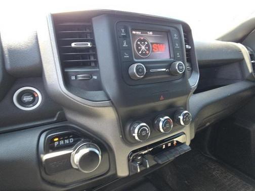 2021 RAM 2500 Tradesman Crew Cab 4x4 6'4' Box