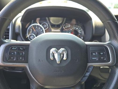 2021 RAM 2500 Tradesman Crew Cab 4x4 6'4' Box
