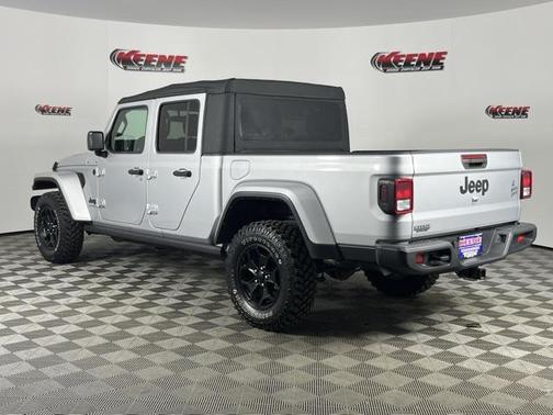 2022 Jeep Gladiator Sport